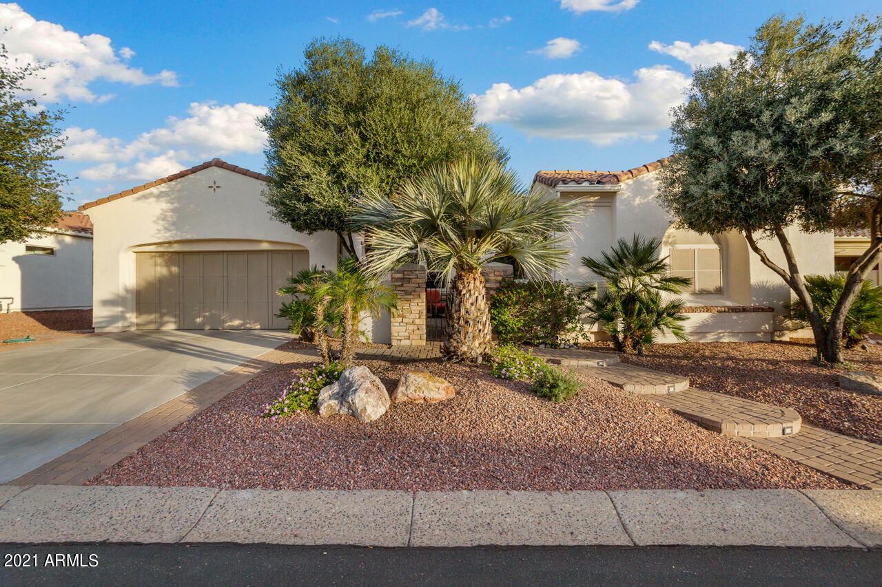 Property Photo:  23219 N Calle Real Drive  AZ 85375 