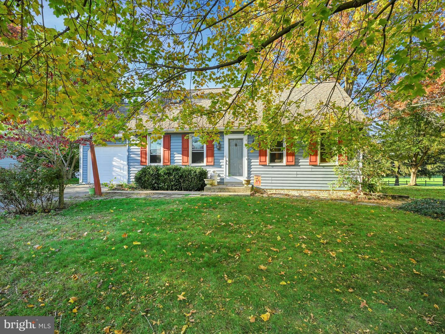 Property Photo:  862 Indian Springs Drive  PA 17601 