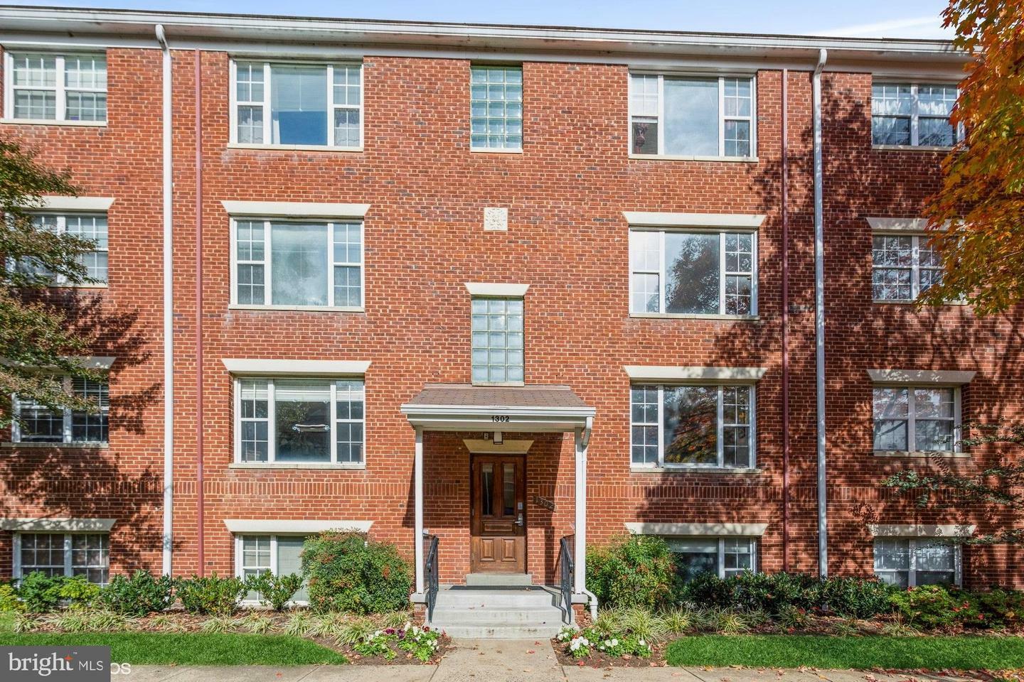 Property Photo:  1302 N Meade Street 16  VA 22209 