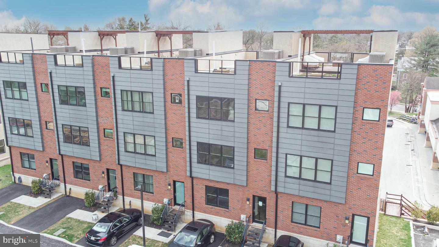 Property Photo: 7003 Pipers Glen Way 31 PA 19119