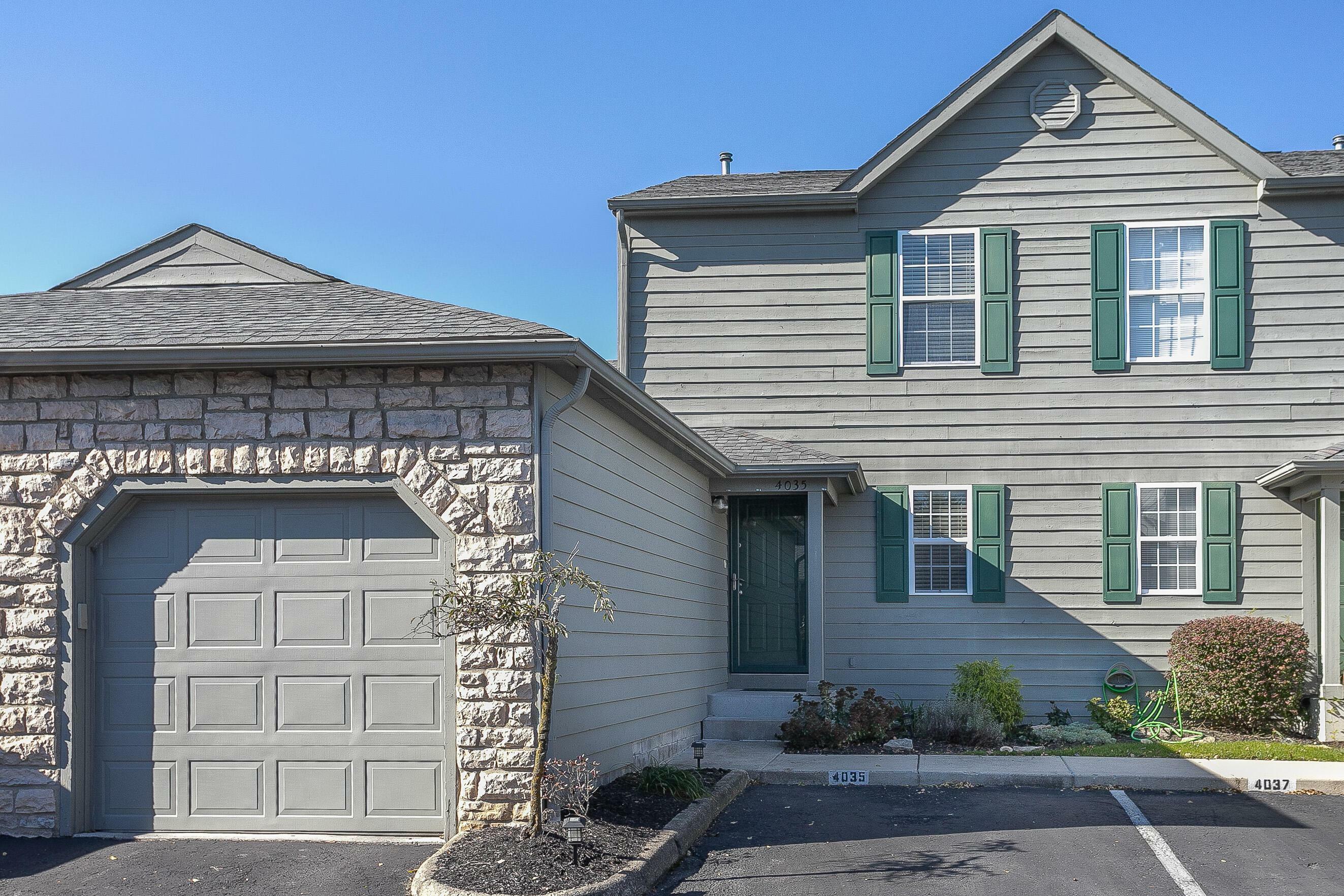 Property Photo: 4035 Meadowleigh Way OH 43230