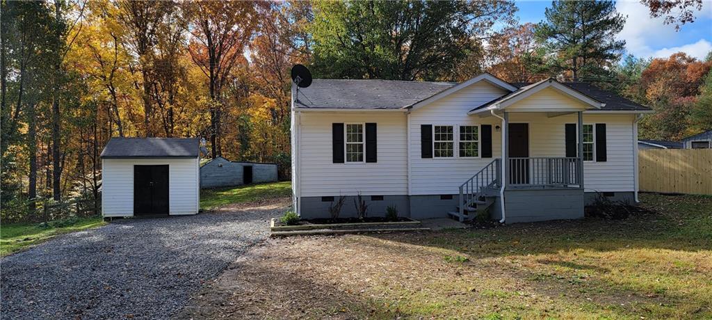 Property Photo: 15951 Saint Peters Church Road VA 23192