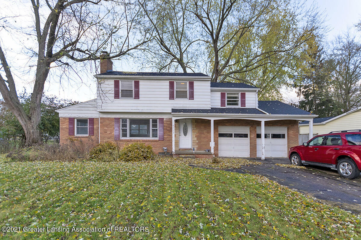 Property Photo:  4322 Oakwood Drive  MI 48864 