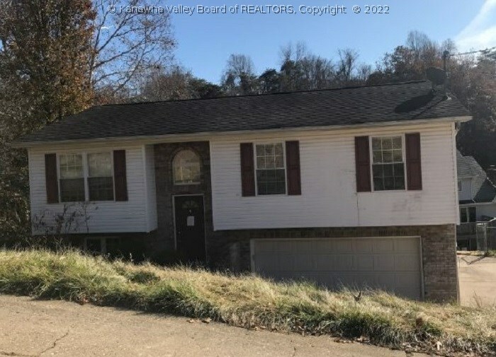 Property Photo: 206 Evergreen Circle WV 25159