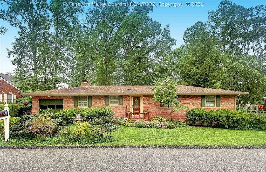 Property Photo: 1580 Nottingham Road WV 25314