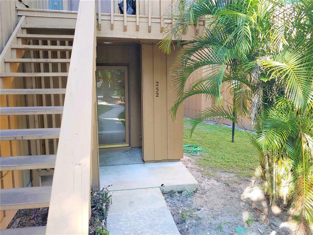 Property Photo:  252 Crown Oaks Way 102  FL 32779 