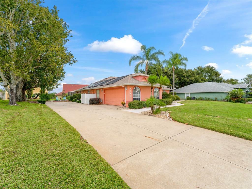 Property Photo:  2292 Lake Pointe Circle  FL 34748 