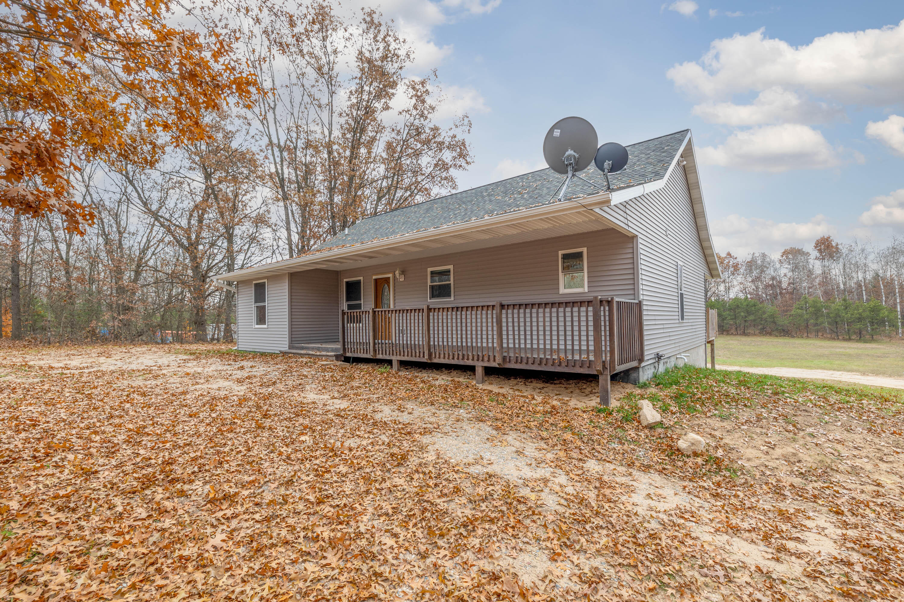 Property Photo: 8046 Hayes Rd Road MI 49332