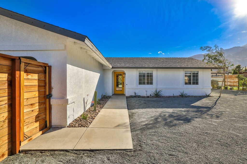 Property Photo: 461 W Palm Vista Drive CA 92262