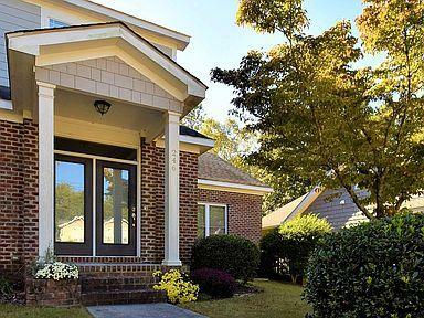 Property Photo:  246 E Delaware Avenue  NC 28387 