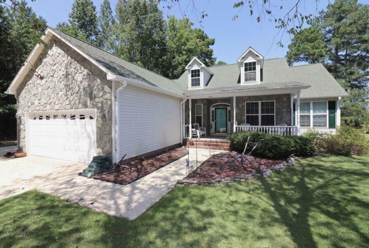 Property Photo:  401 Riverbirch Drive  NC 28394 