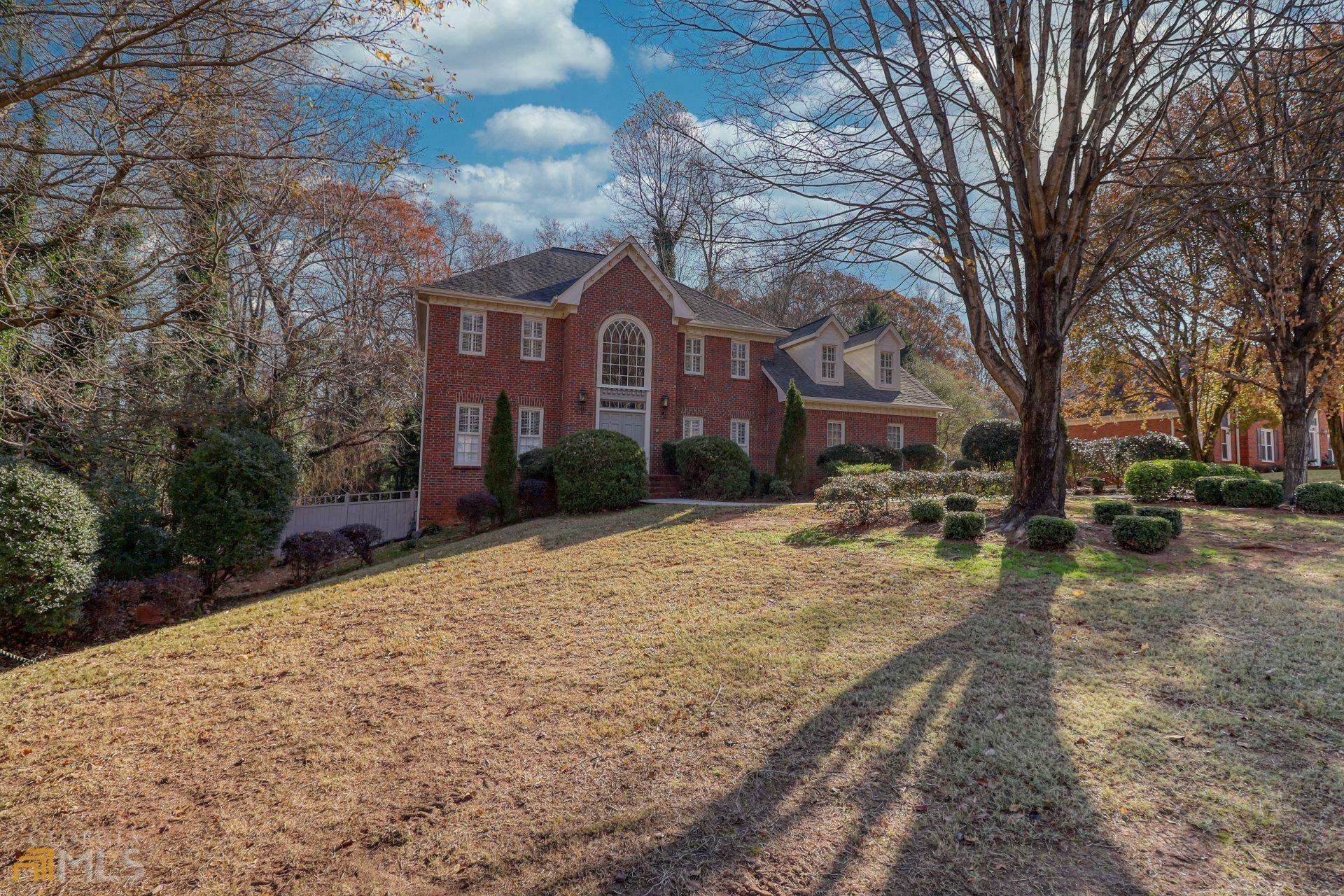 Property Photo:  5516 Oakwood Drive  GA 30087 