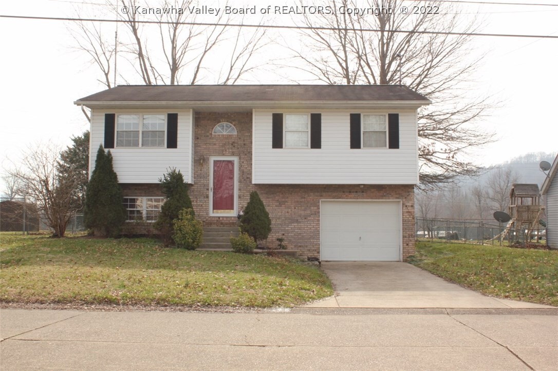 Property Photo: 248 Shawnee Estates WV 25213
