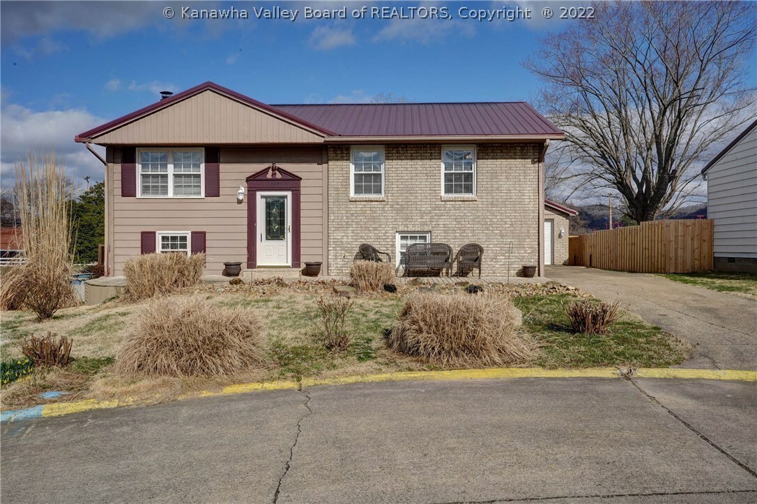 Property Photo: 127 Dodd Street WV 25159
