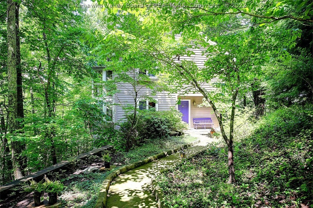 Property Photo: 1441 Longridge Road WV 25314