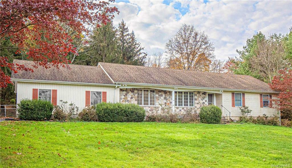 Property Photo:  123 Cheechunk Road  NY 10924 