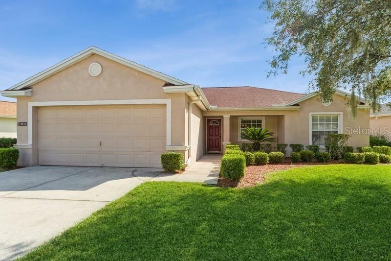 Property Photo: 3012 Bellflower Way FL 33811