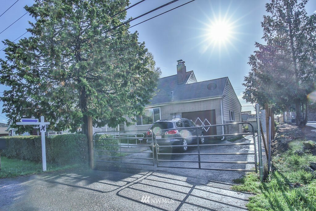 Property Photo: 5510 15th Street E WA 98424