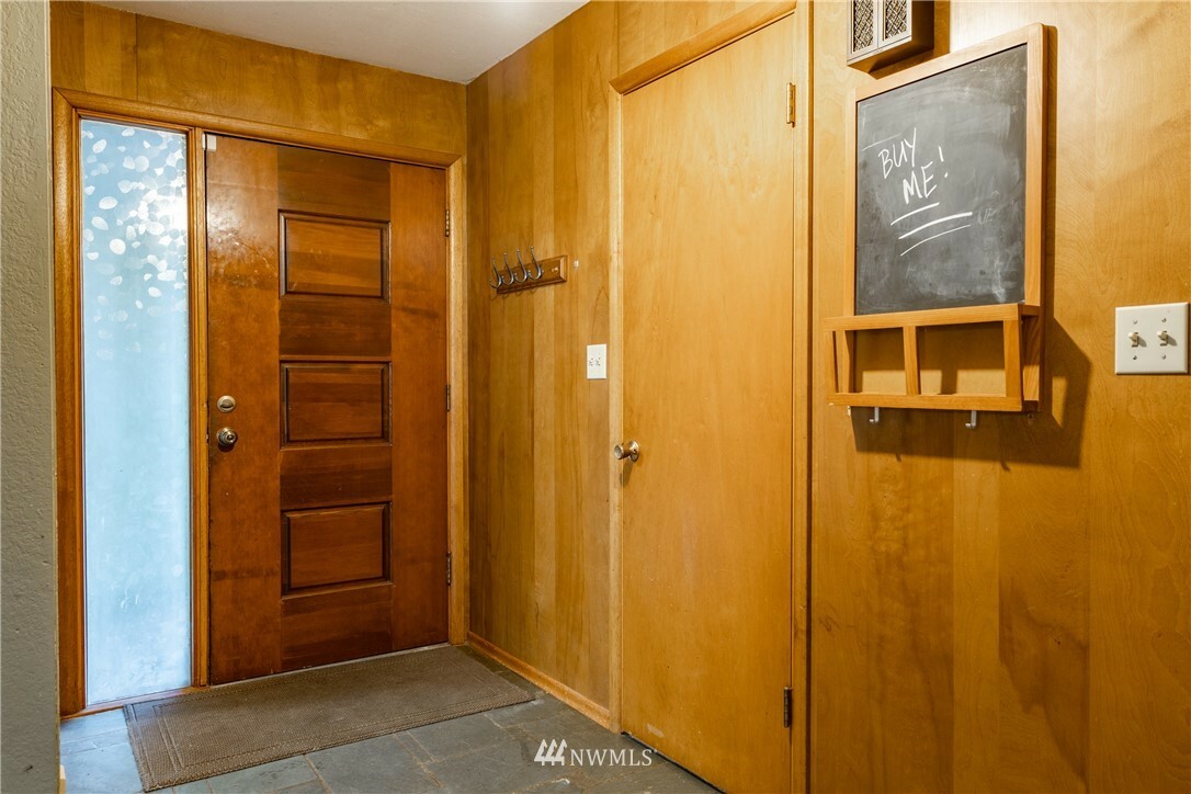 Property Photo:  1575 Madison Avenue  WA 98230 