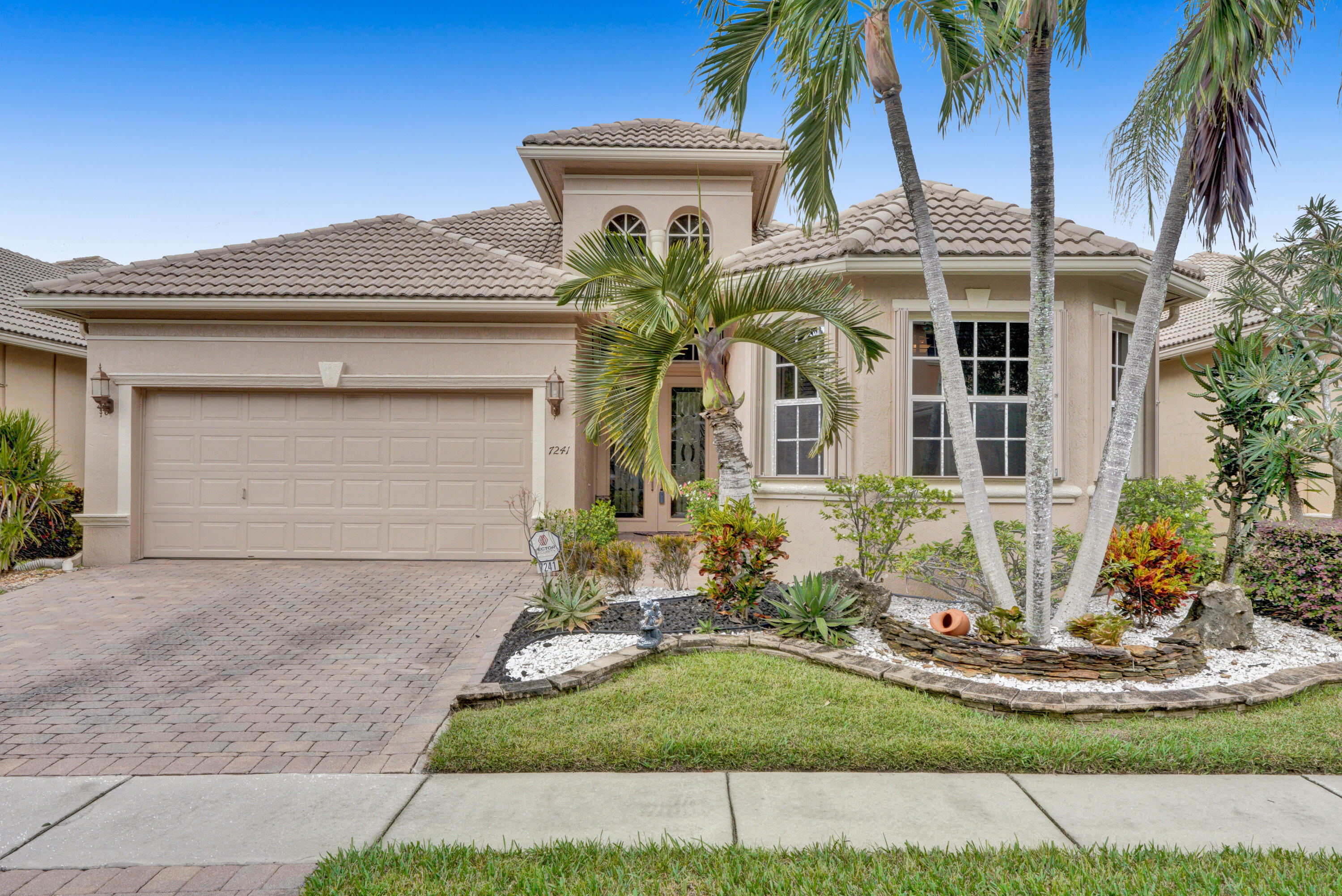 Property Photo: 7241 Veneto Drive FL 33437