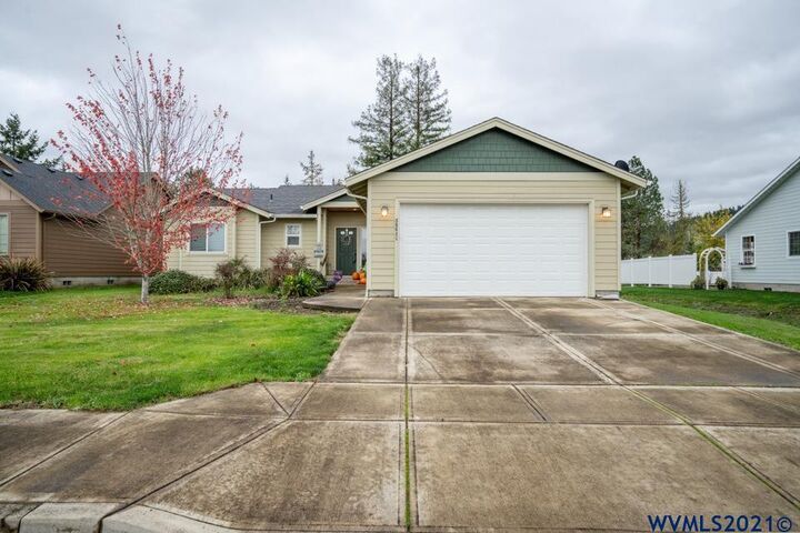 38645 SW Elderberry St  Scio OR 97374-3907 photo