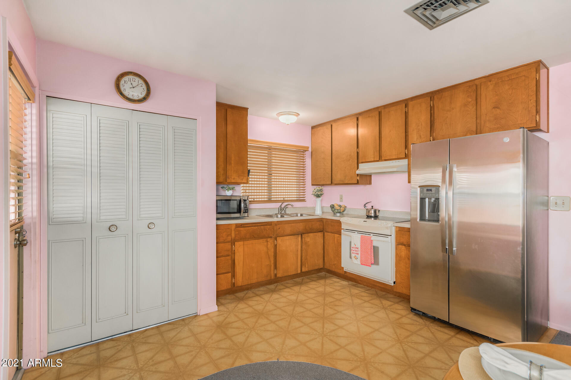 Property Photo: 2344 E Birchwood Avenue AZ 85204