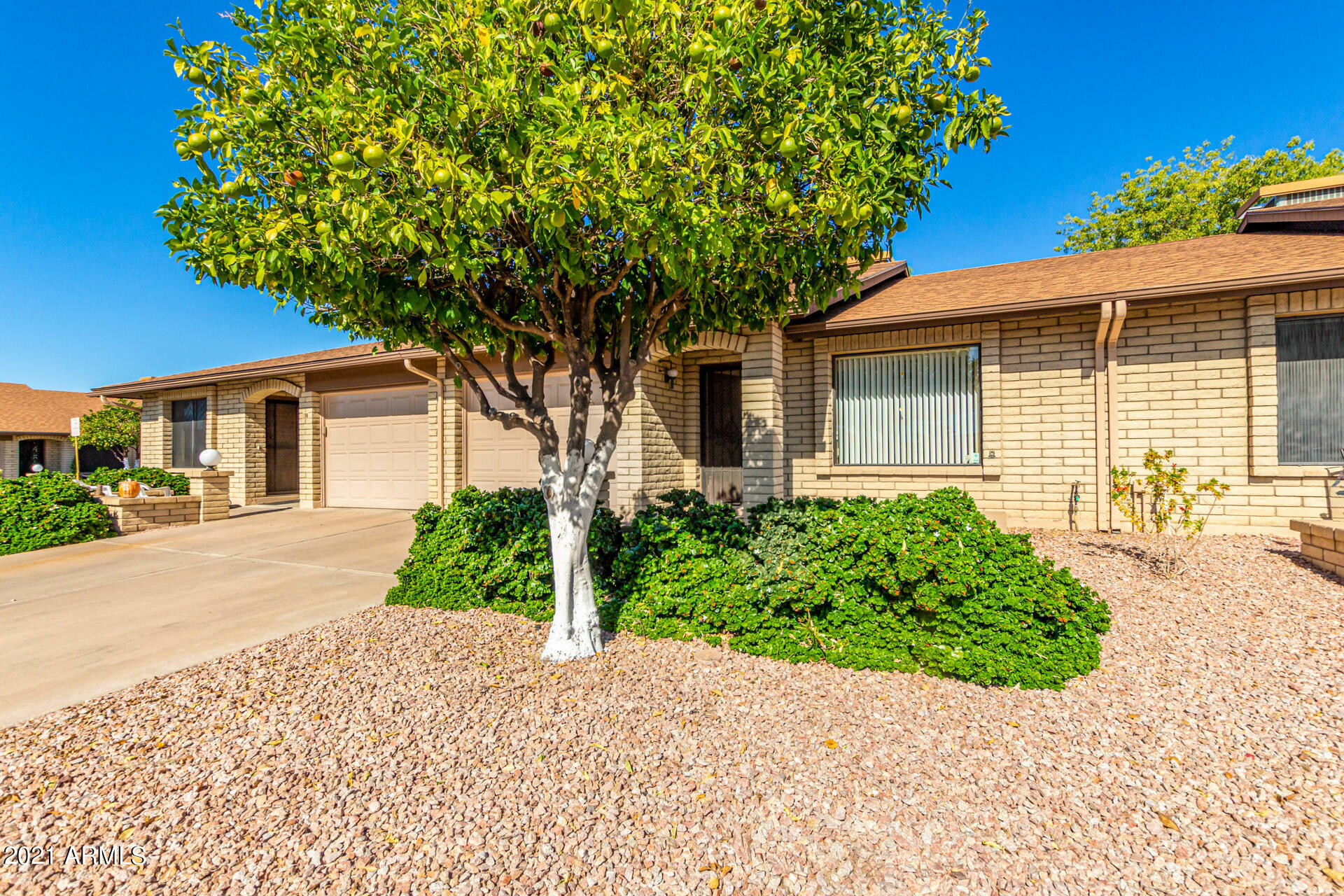 Property Photo:  520 S Greenfield Road 29  AZ 85206 