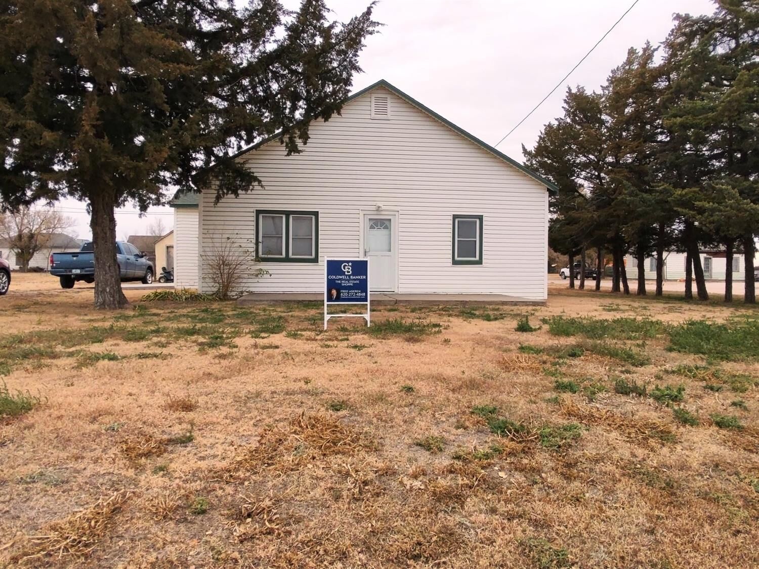 Property Photo:  1010 N 4th Street  KS 67861 