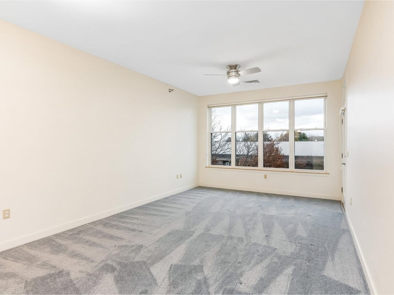 Property Photo: 370 Farrell Street 408 VT 05403