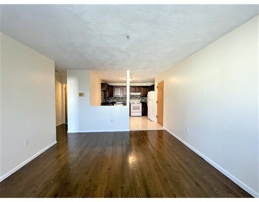 Property Photo: 6 McLean Pl 7 MA 02140