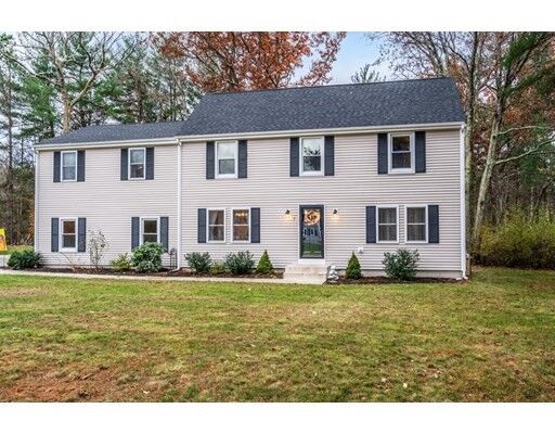 Property Photo:  7 Puddingstone Ln  MA 01756 