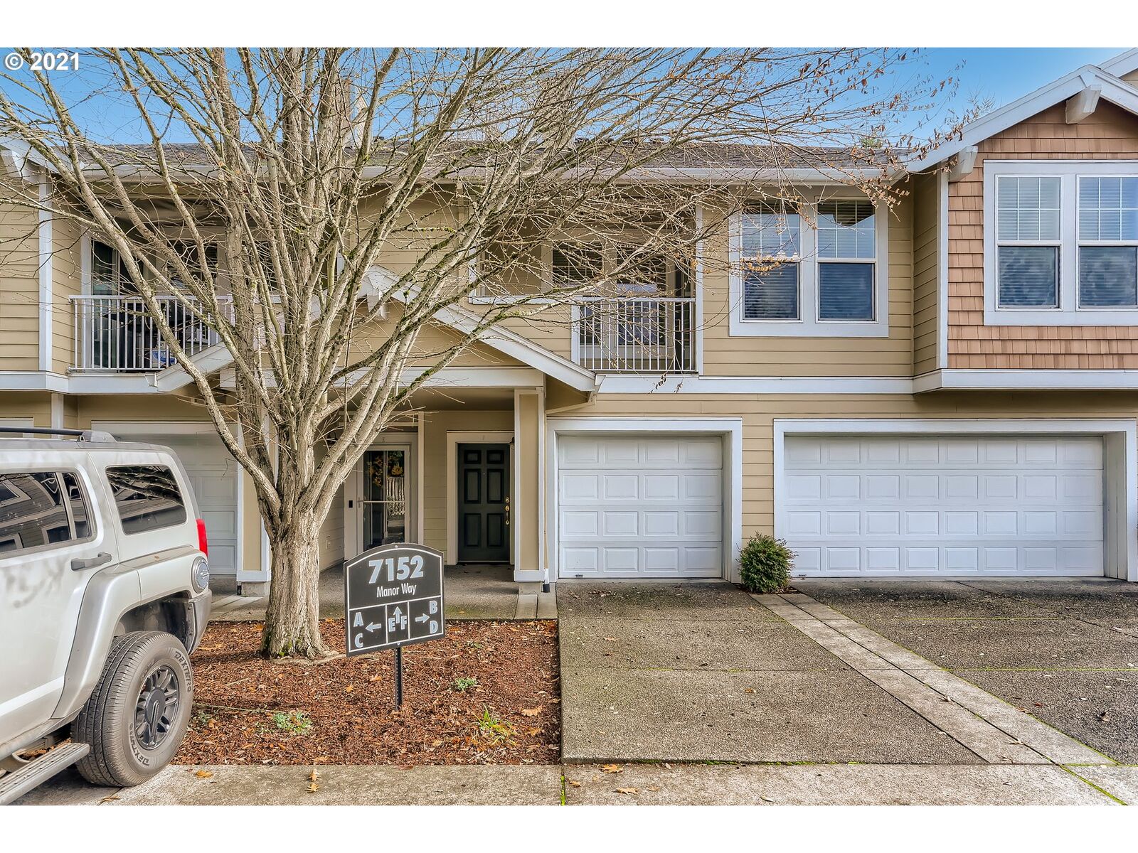 Property Photo:  7152 SW Manor Way F  OR 97078 
