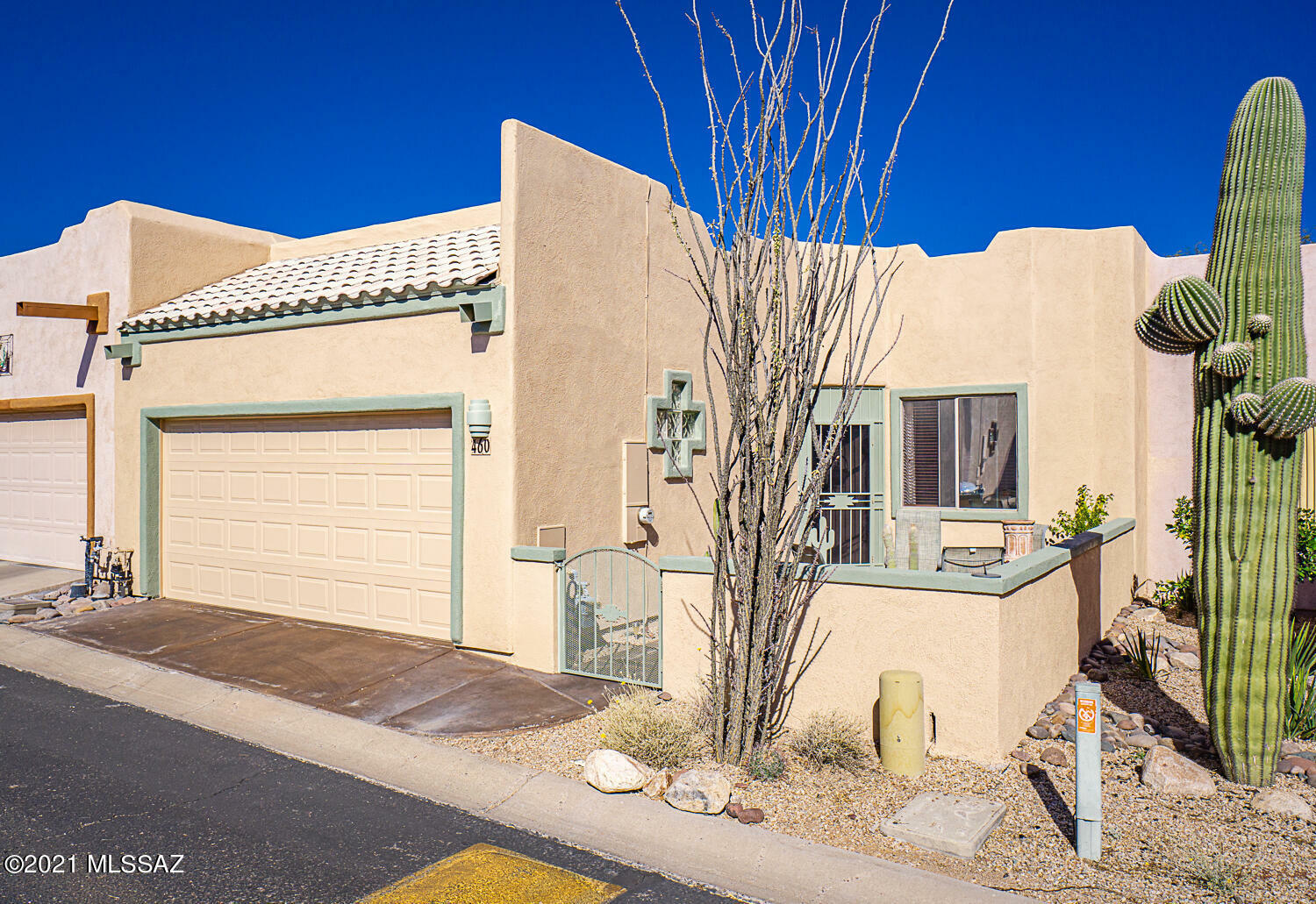 Property Photo:  460 W Deerwood Lane  AZ 85614 