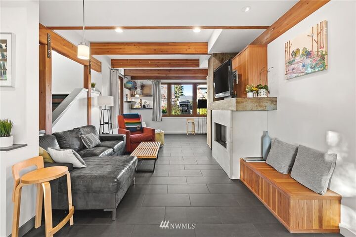 Property Photo:  1035 NE 71st Street  WA 98115 