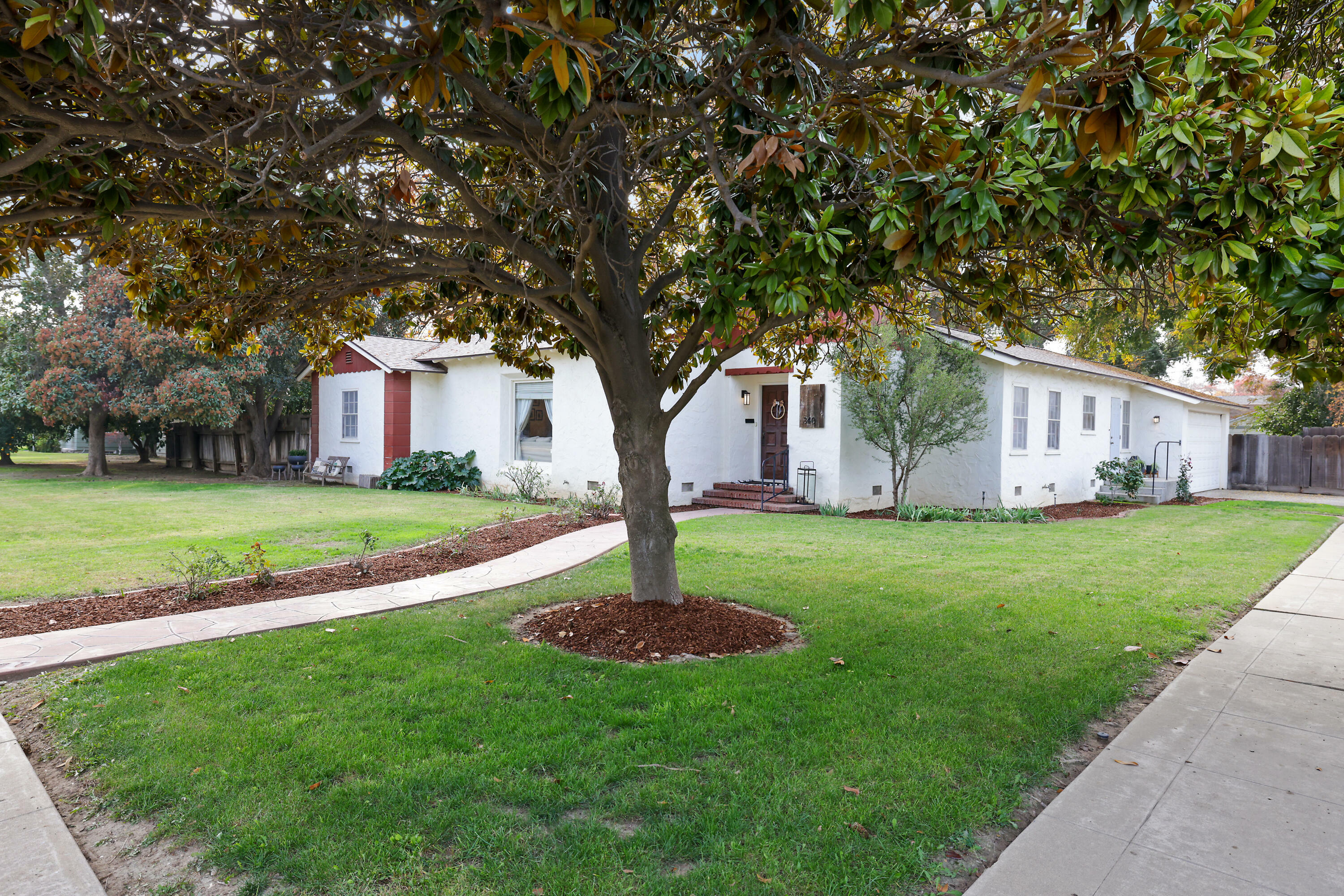 Property Photo:  340 Sierra Drive  CA 93221 