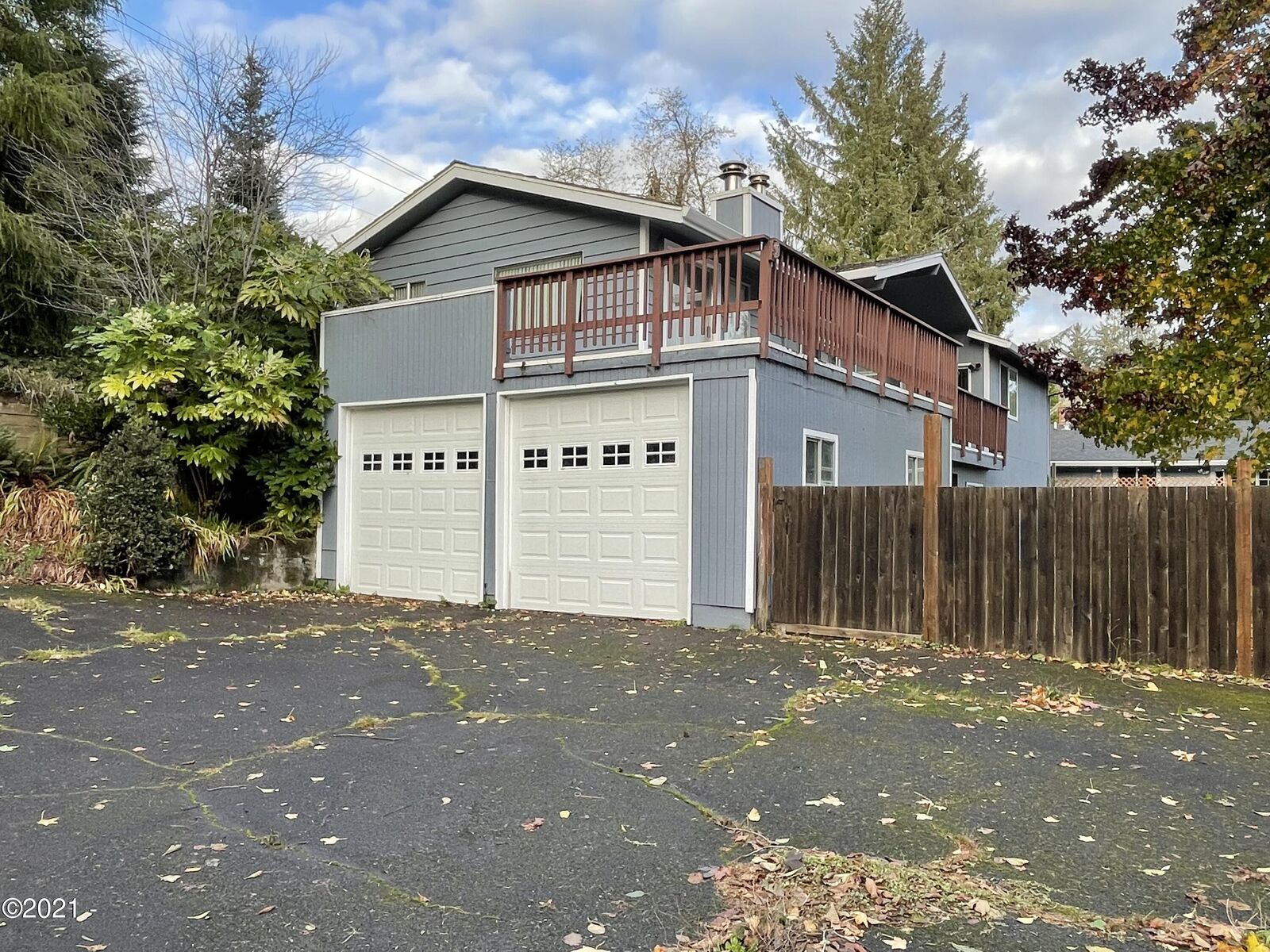 Property Photo: 2550 NE 14th Street OR 97367