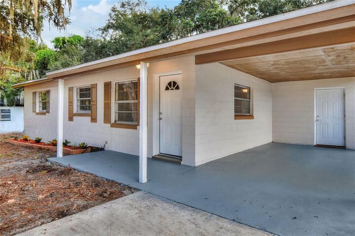 Property Photo:  2455 E Gibbons Street  FL 33830 