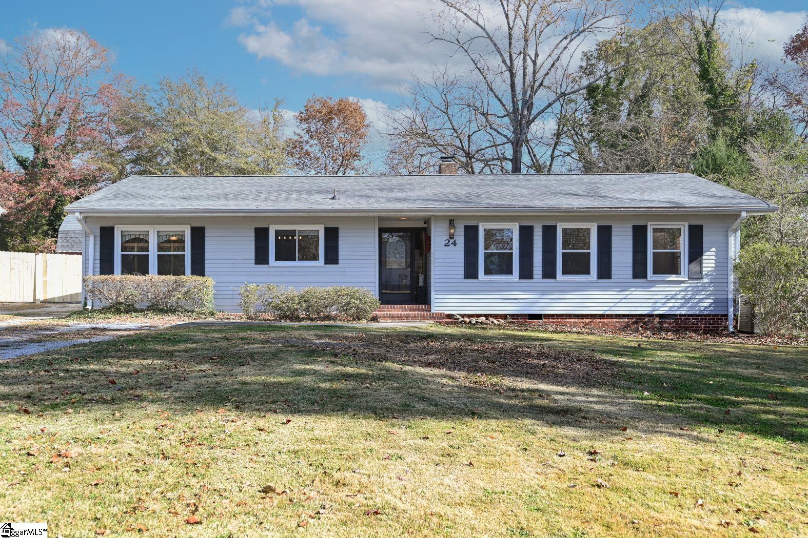 Property Photo: 24 N Garden Circle SC 29615