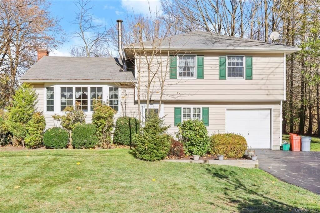 Property Photo: 1304 Walter Road NY 10598