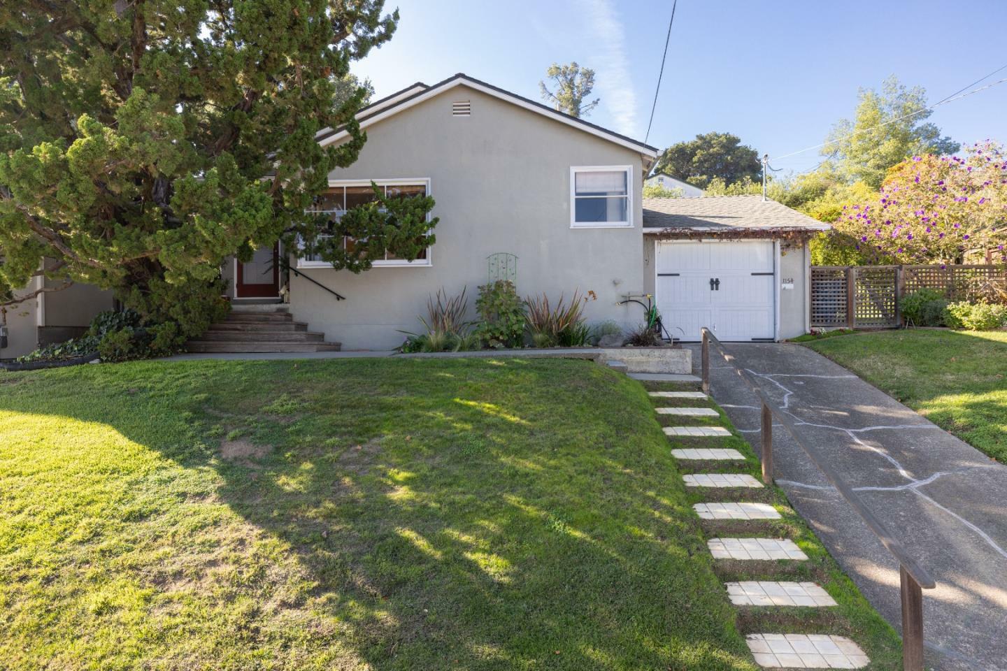 Property Photo:  1154 Villa Avenue  CA 94002 