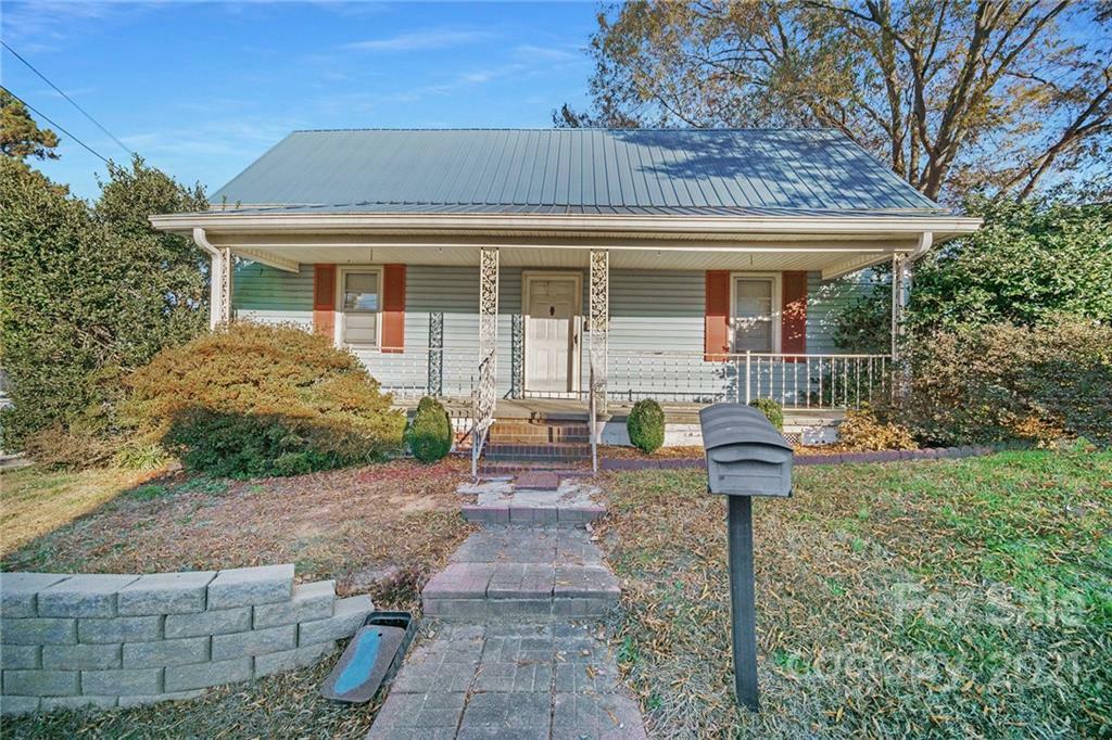 Property Photo:  510 Austin Street  NC 28001 