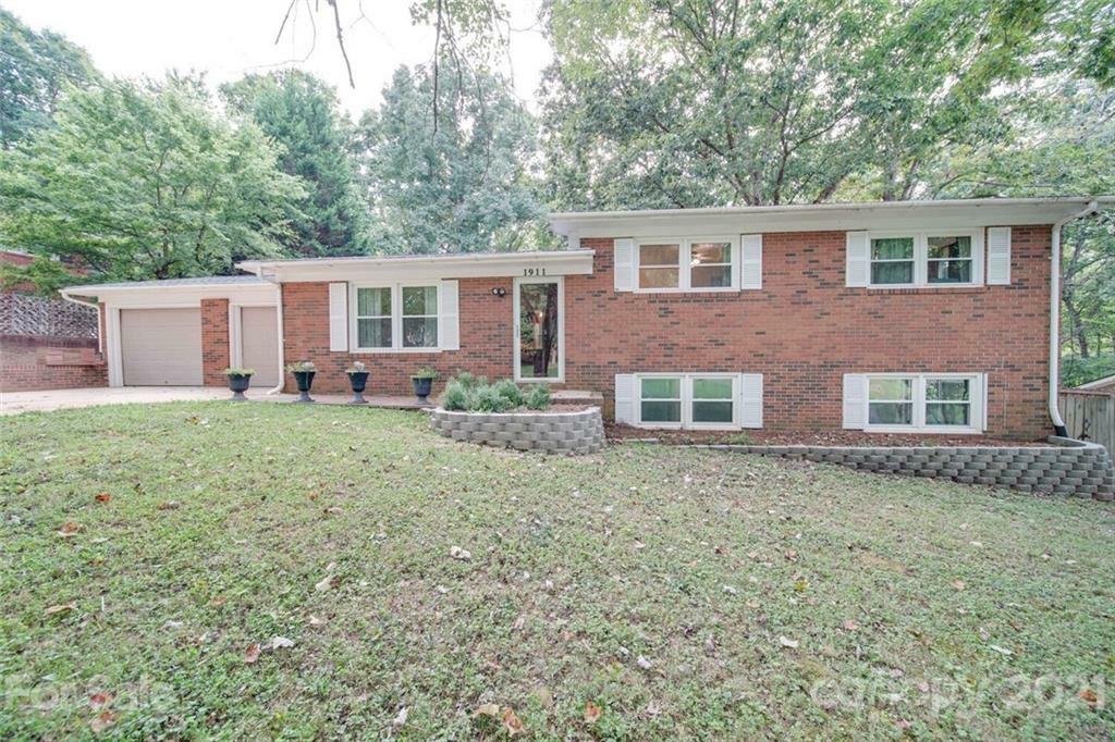 Property Photo:  1911 Hemlock Drive  NC 28001 