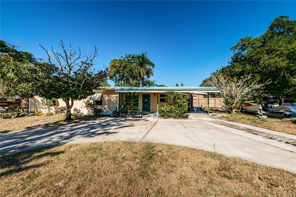 Property Photo:  4291 Neptune Drive SE  FL 33705 