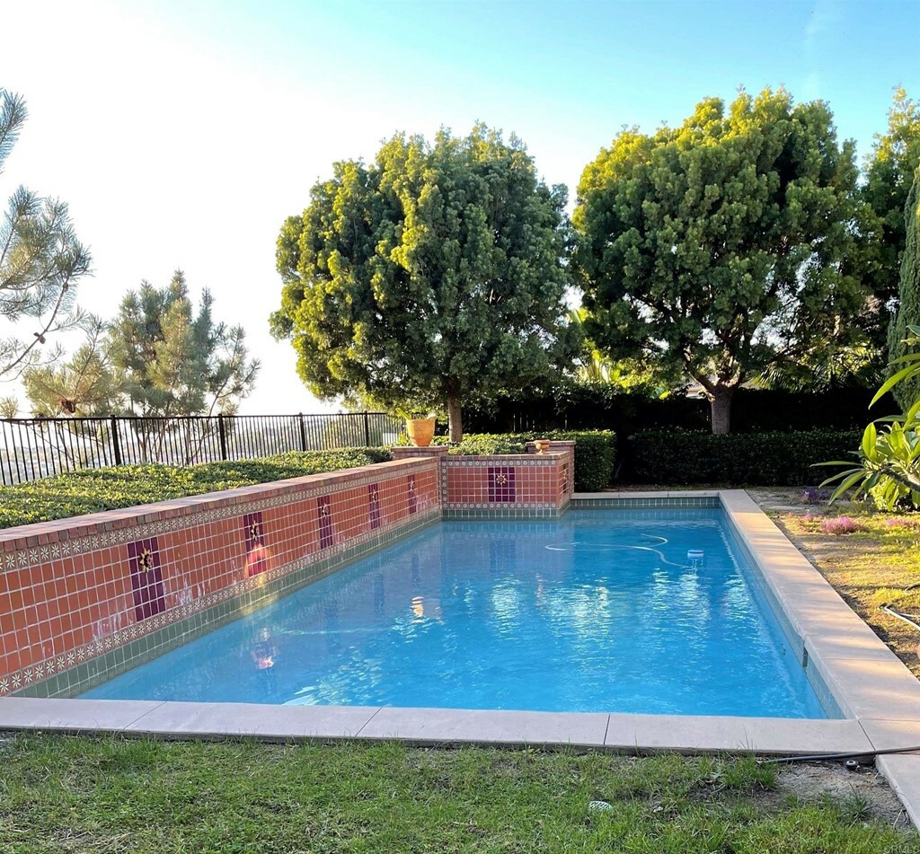 Property Photo: 3574 Calle Palmito CA 92009