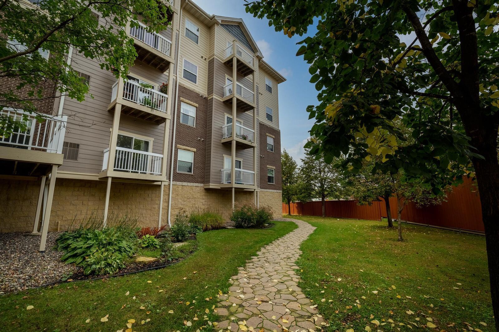 Property Photo:  4824 E 53rd Street 320  MN 55417 