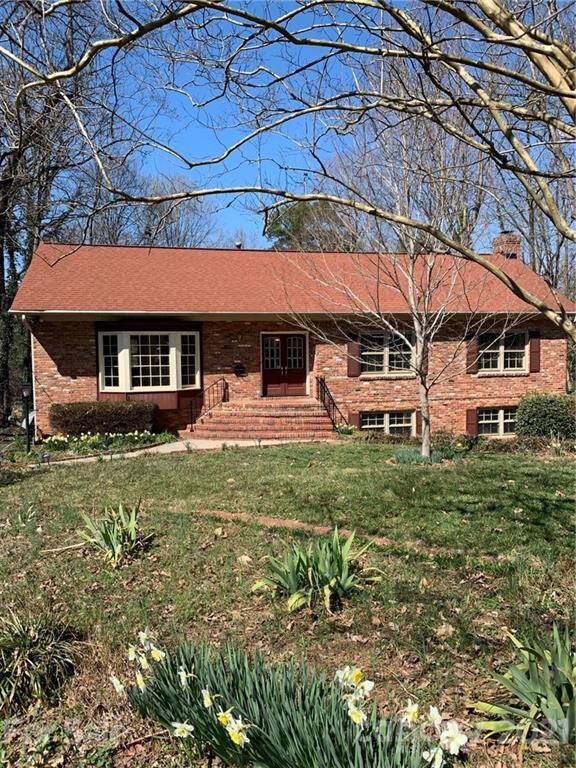 Property Photo:  2725 Pencoyd Lane  NC 28210 