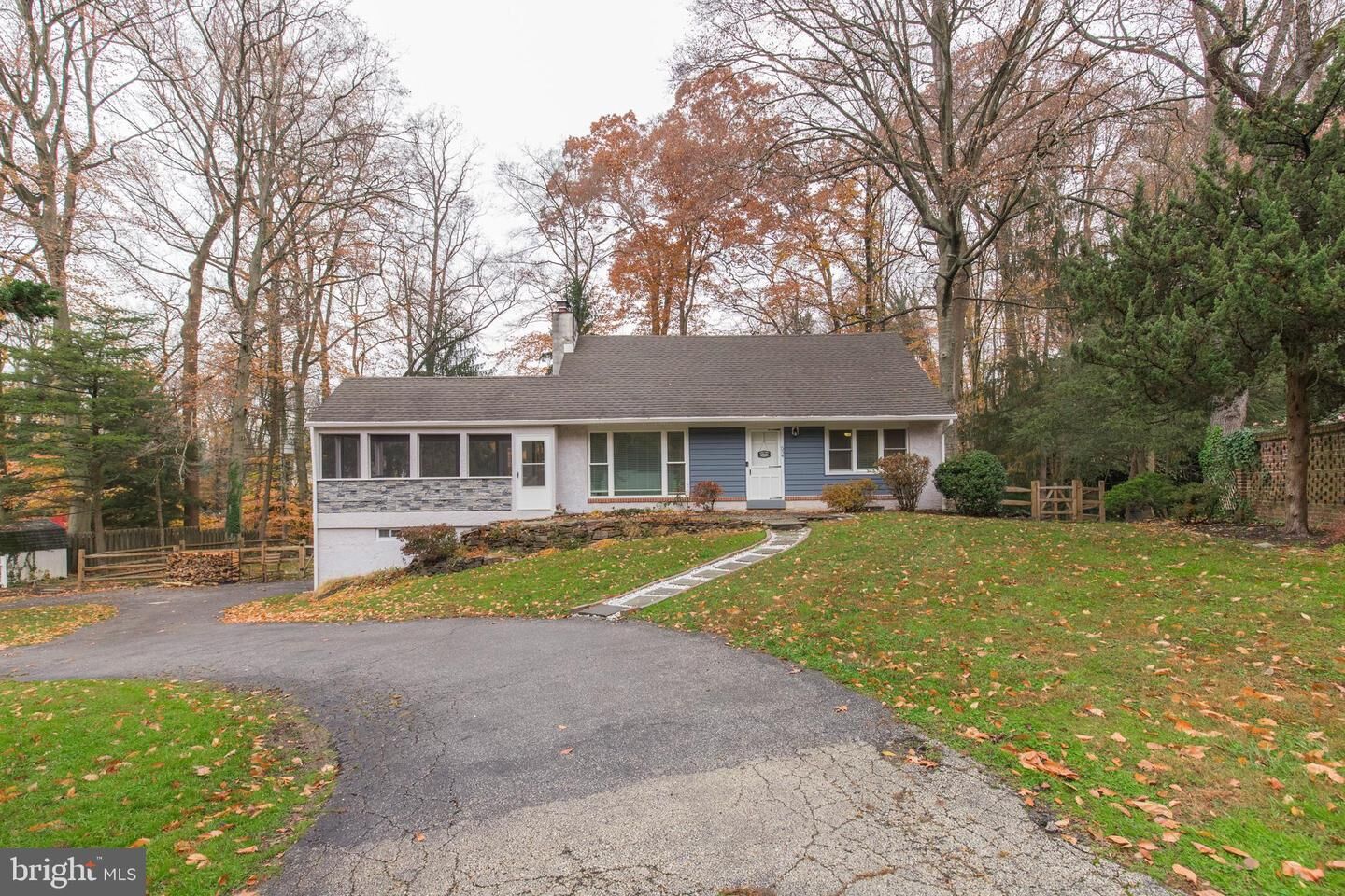 Property Photo:  554 Rosemary Circle  PA 19063 