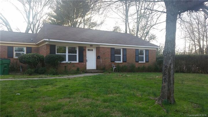 6408 Cool Water Court  Charlotte NC 28215 photo