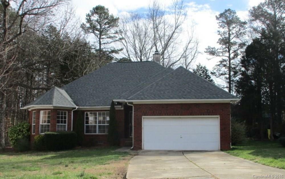 Property Photo:  9102 Brightleaf Place  NC 28269 