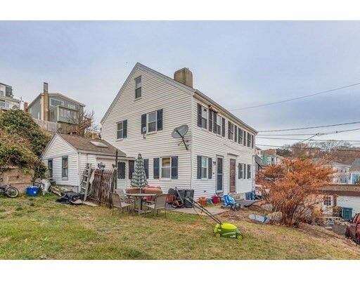 Property Photo:  6 Herrick Ct  MA 01930 